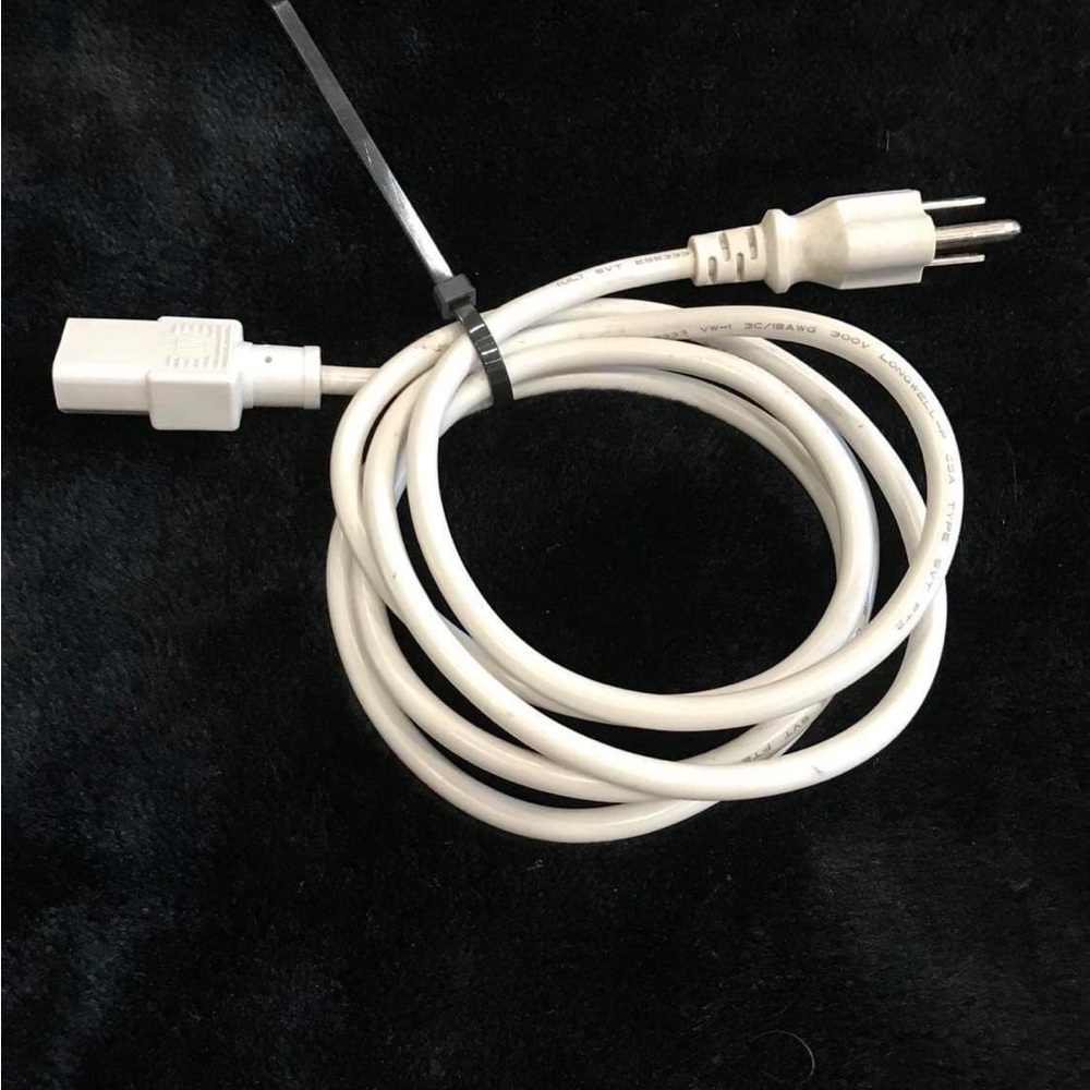 Longwell E55333 VW-1 3C/18AWG 300V TYPE SVT Computer Desktop Monitor Power Cord